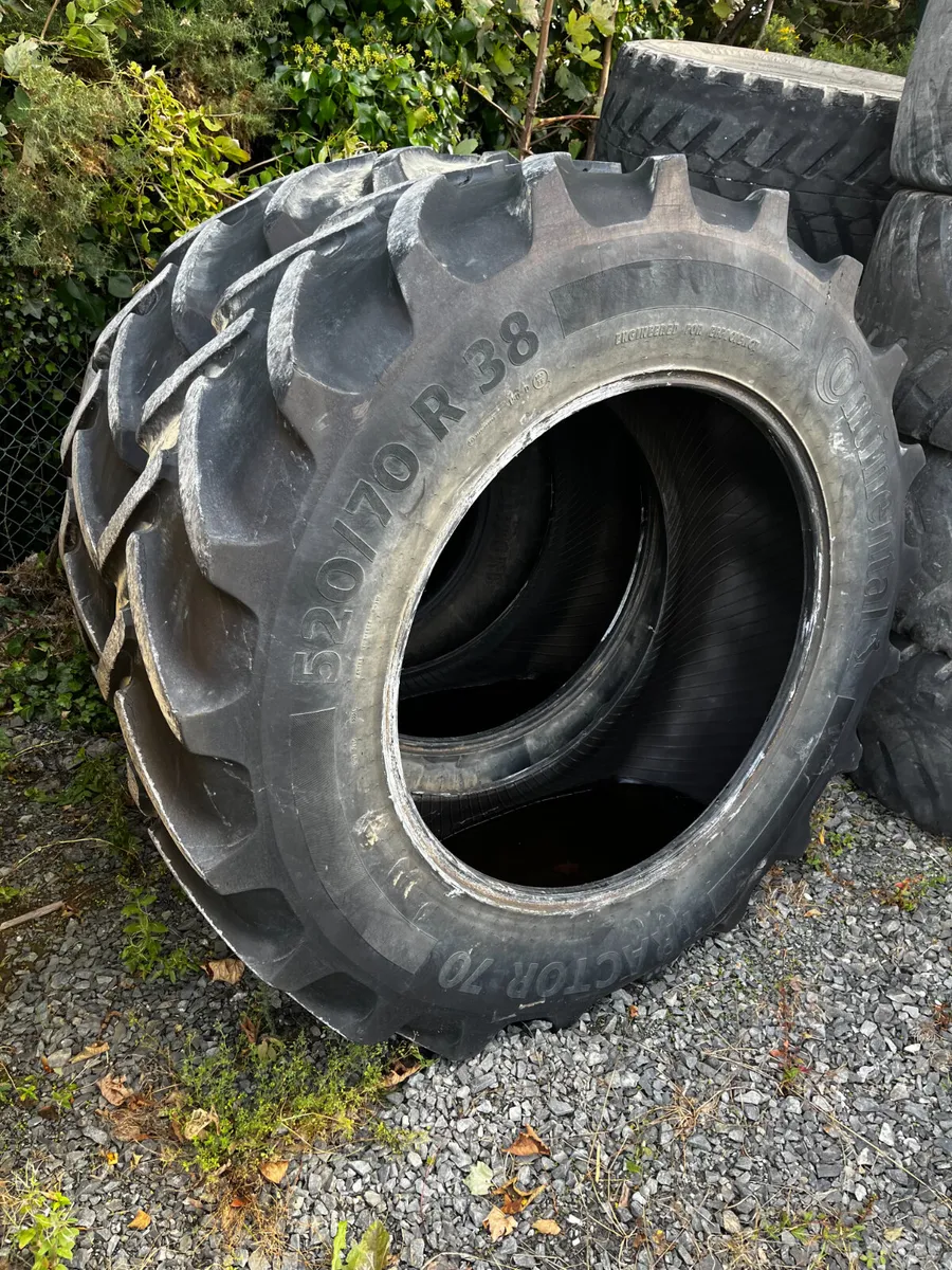 Selection of used + new set of tractor tyres - Image 1