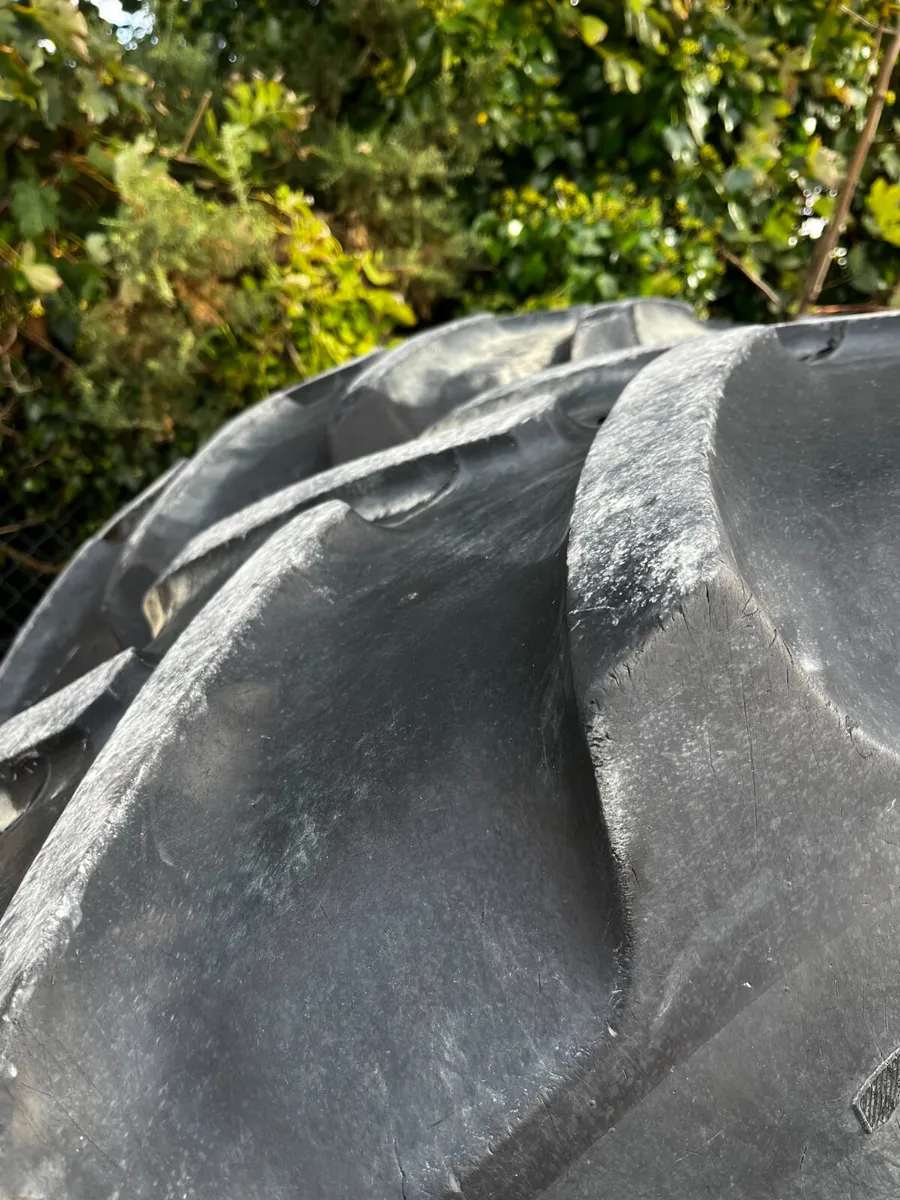 Selection of used + new set of tractor tyres - Image 2