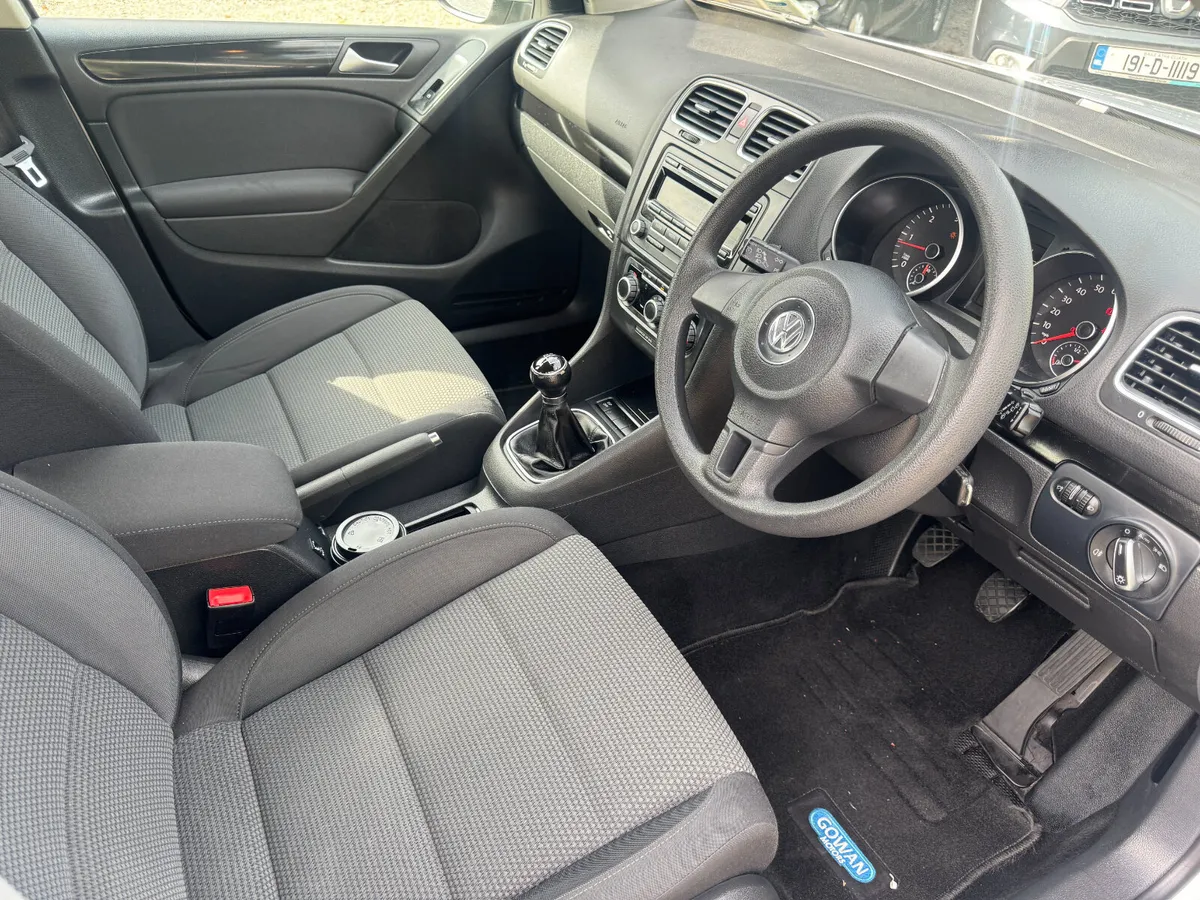 2010 Volkswagen Golf 1.6 TDI Low Mileage - Image 4
