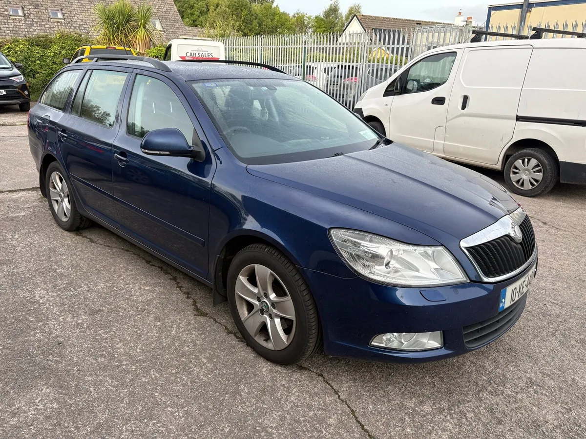 2010 Skoda Octavia - Image 1