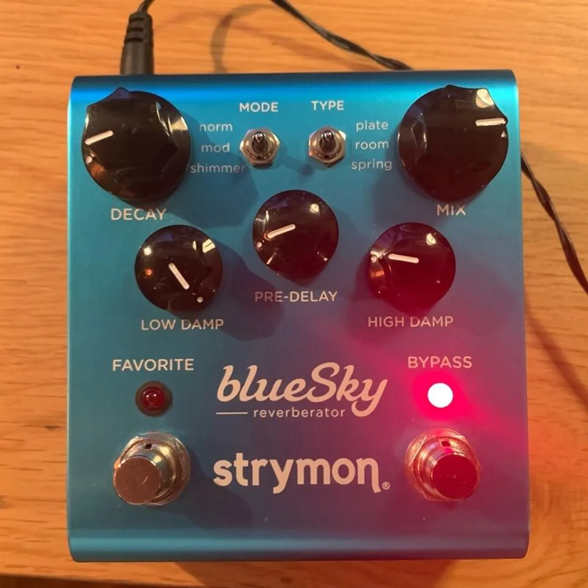 Strymon BlueSky Reverb V2 (2022 build, Mint) - Image 1