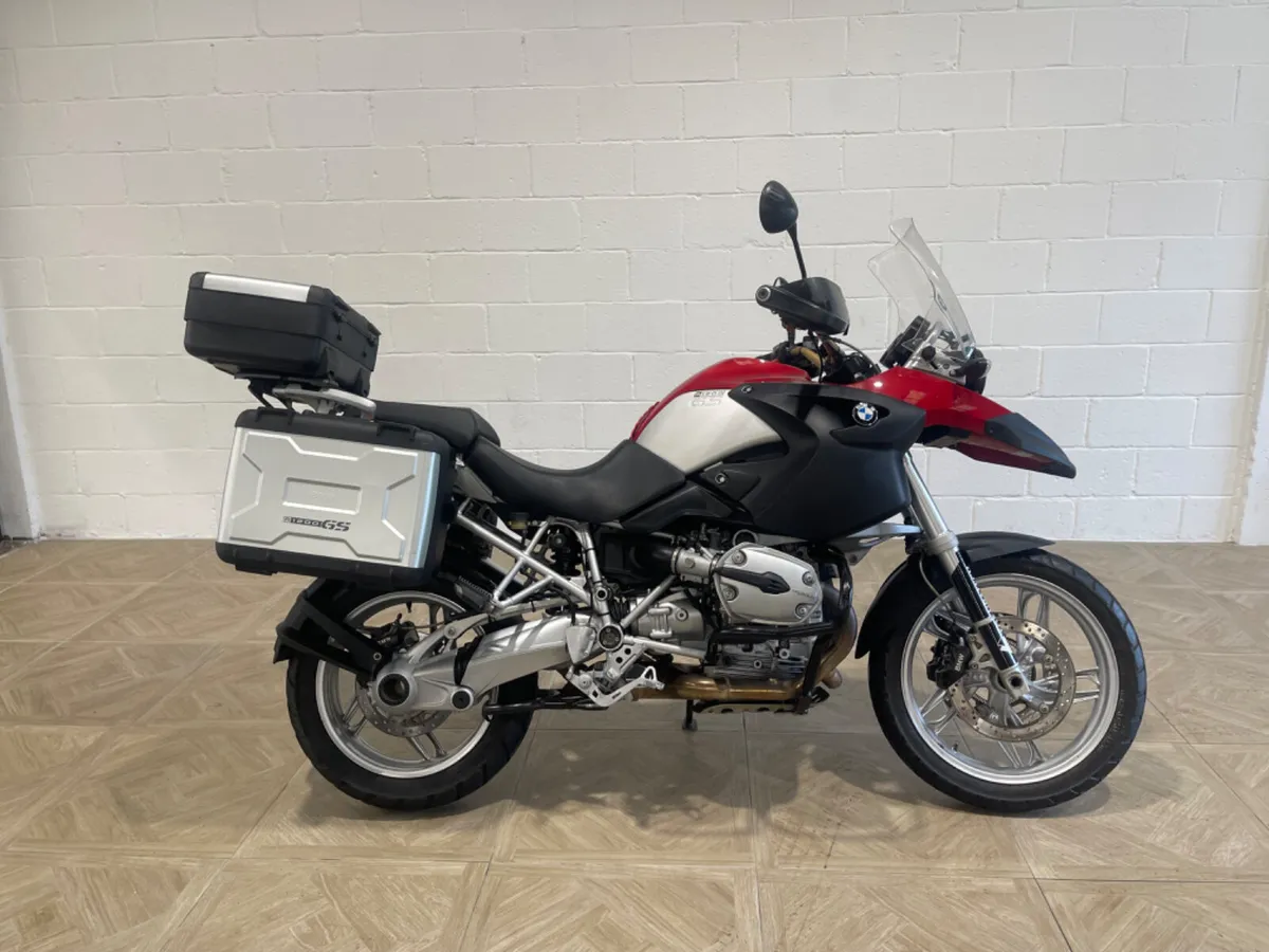 BMW R 1200 GS 2005 - Image 1