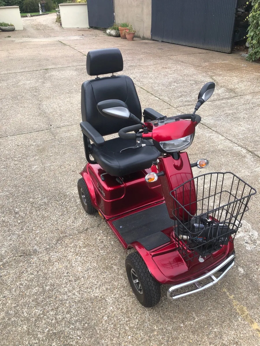 Large powerful mobility scooter - Image 1