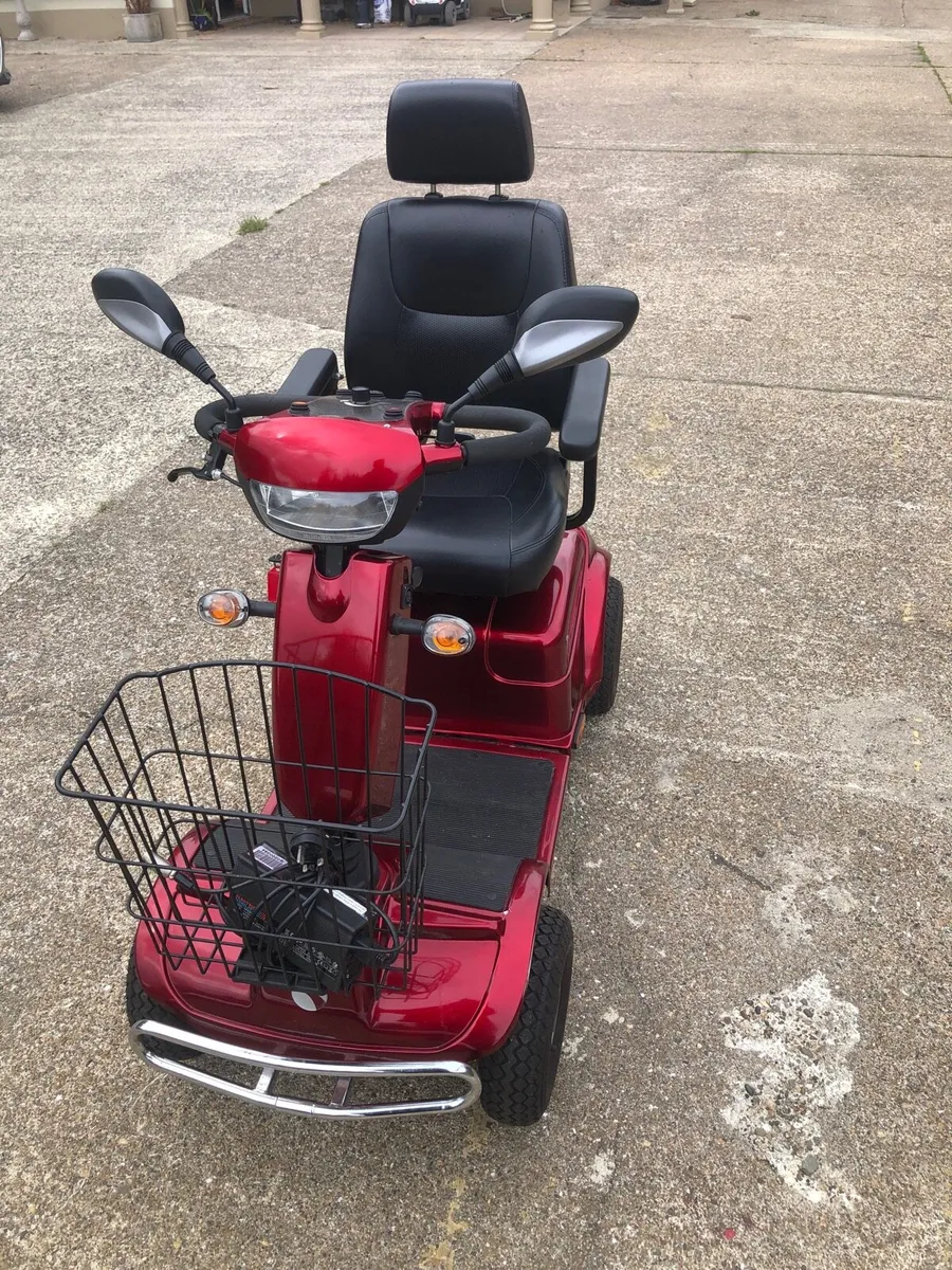 Large powerful mobility scooter - Image 2
