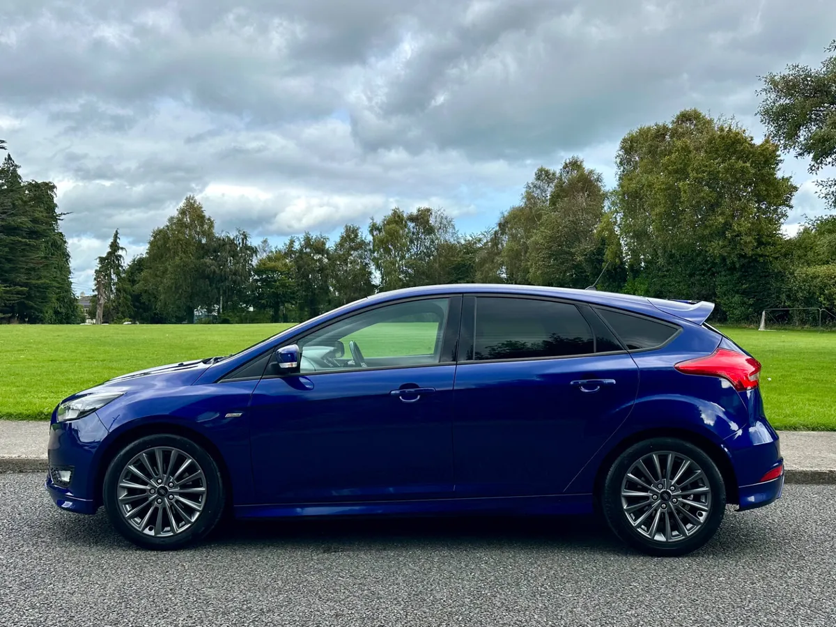 Ford Focus ST-Line Diesel 5dr Hatchback. - Image 3