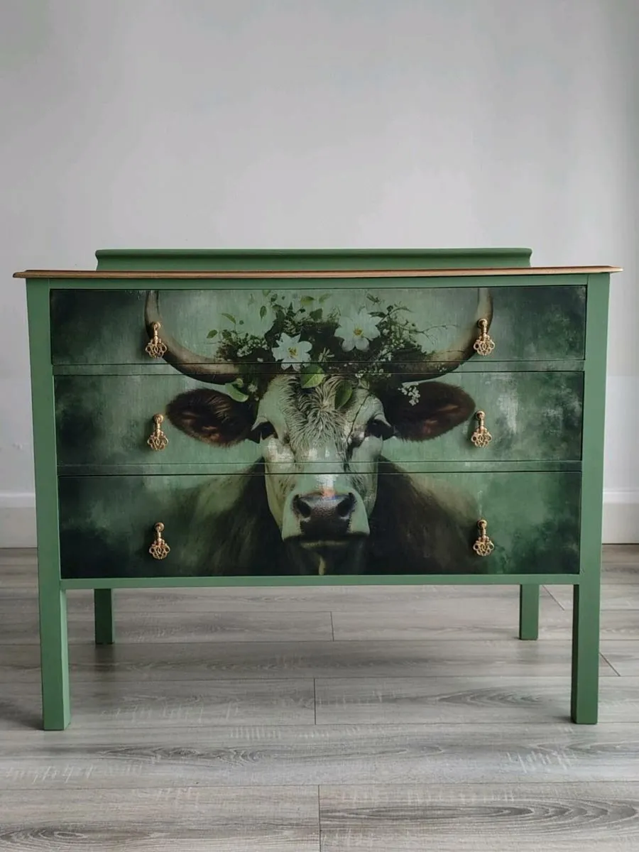 Vintage chest of drawers - Image 1