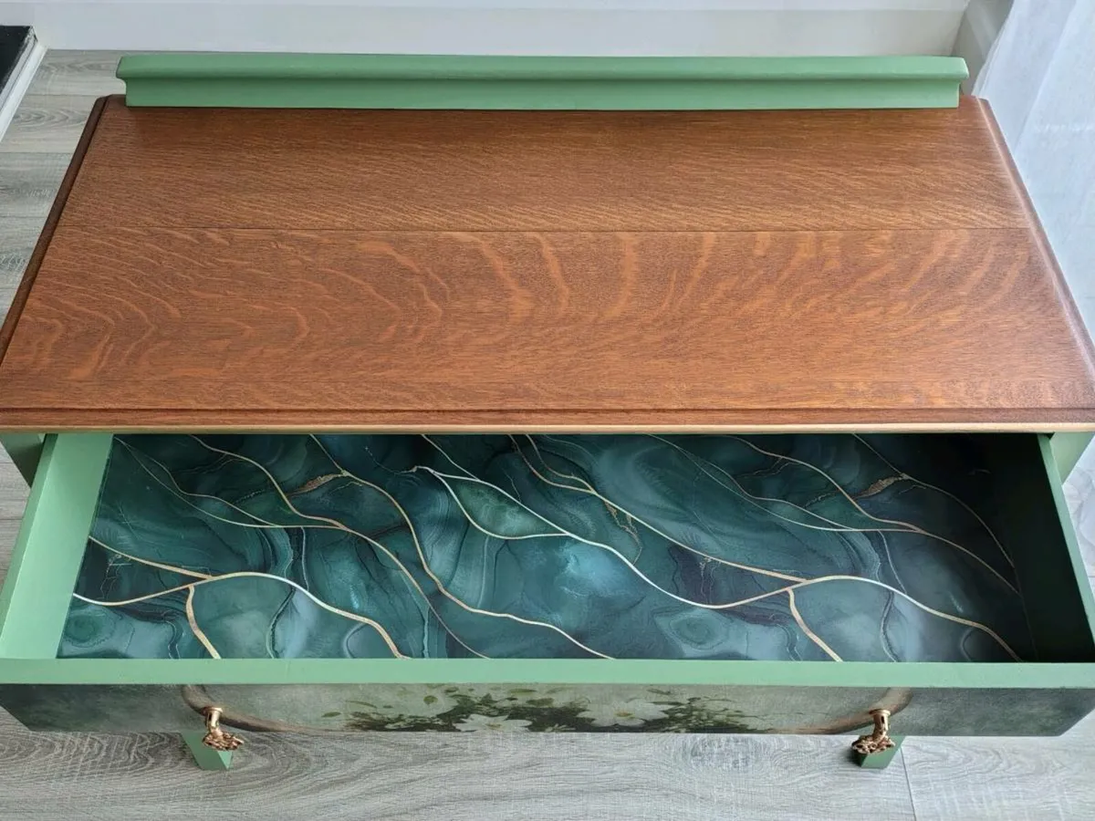 Vintage chest of drawers - Image 4