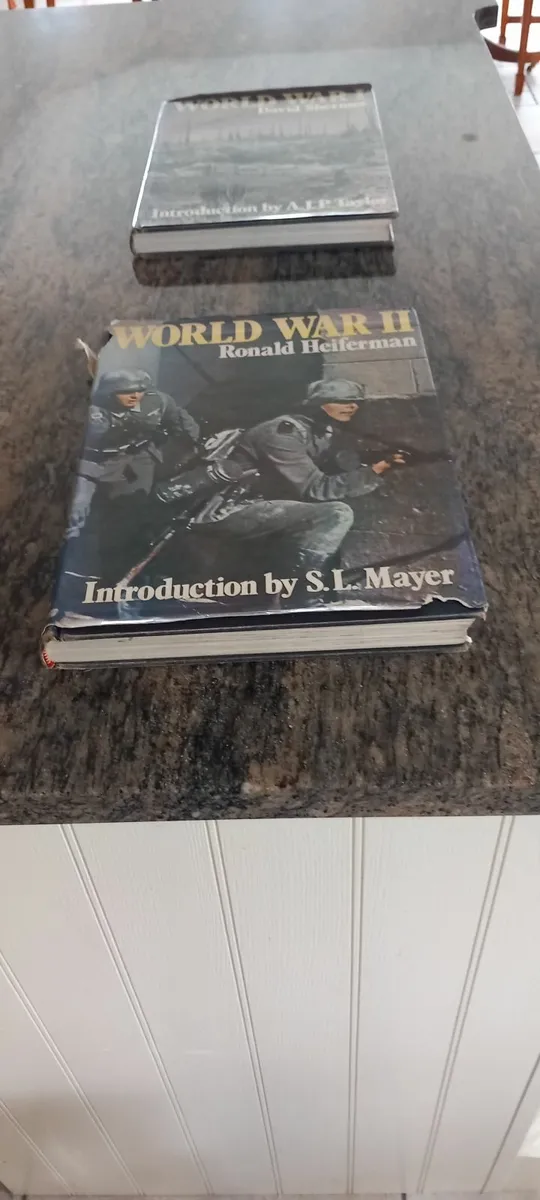Books - Image 3
