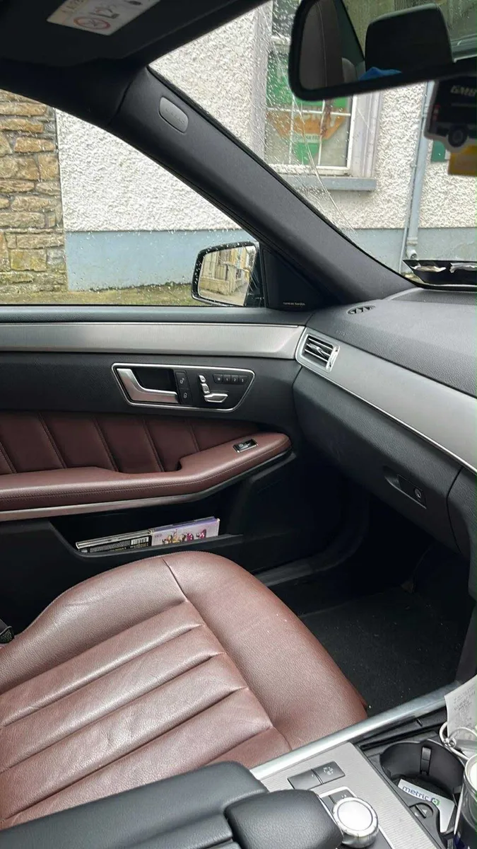 E300Hybrid - Image 3