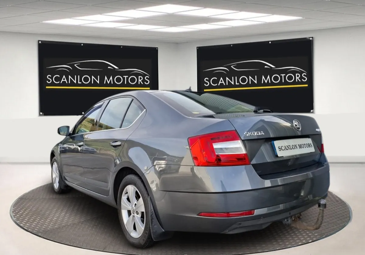 192 SKODA OCTAVIA 1.6 TDI AUTO - Image 3