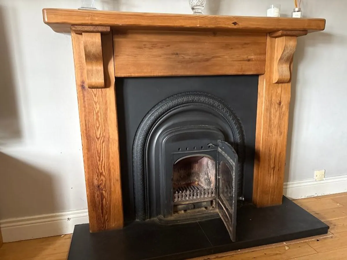Solid fuel stove, cast iron fireplace and surround - Image 2