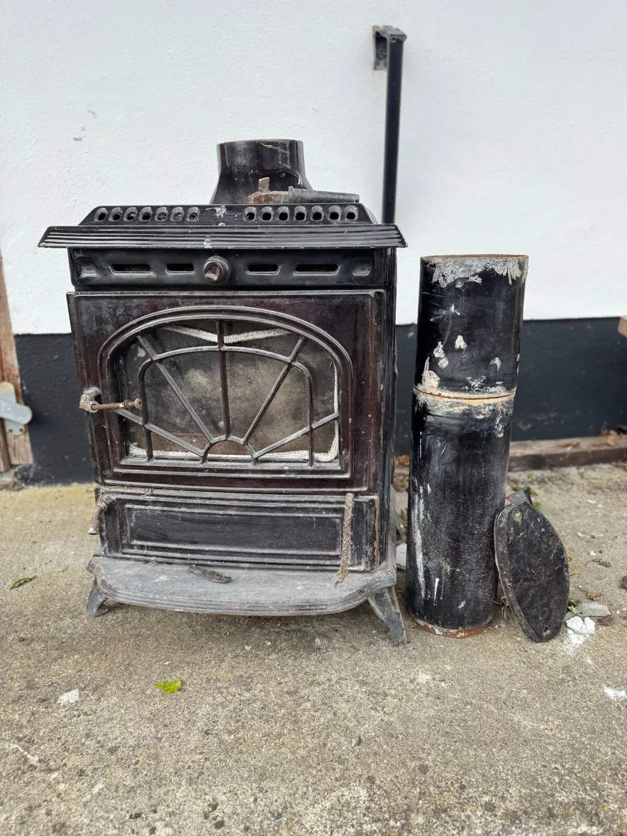 Waterford Stanley Stove with back boiler - Image 1