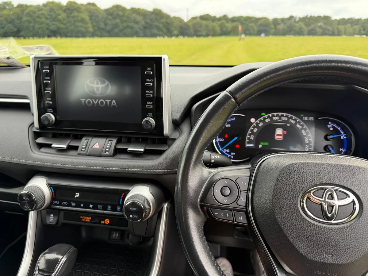 2019 Toyota RAV4 Luna Hybrid 2WD - Image 3