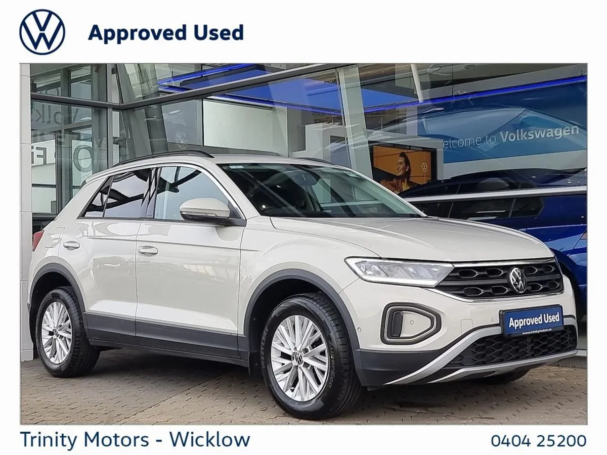 Volkswagen T-Roc Life 1.0 TSI 110 BHP Stunning SU - Image 1