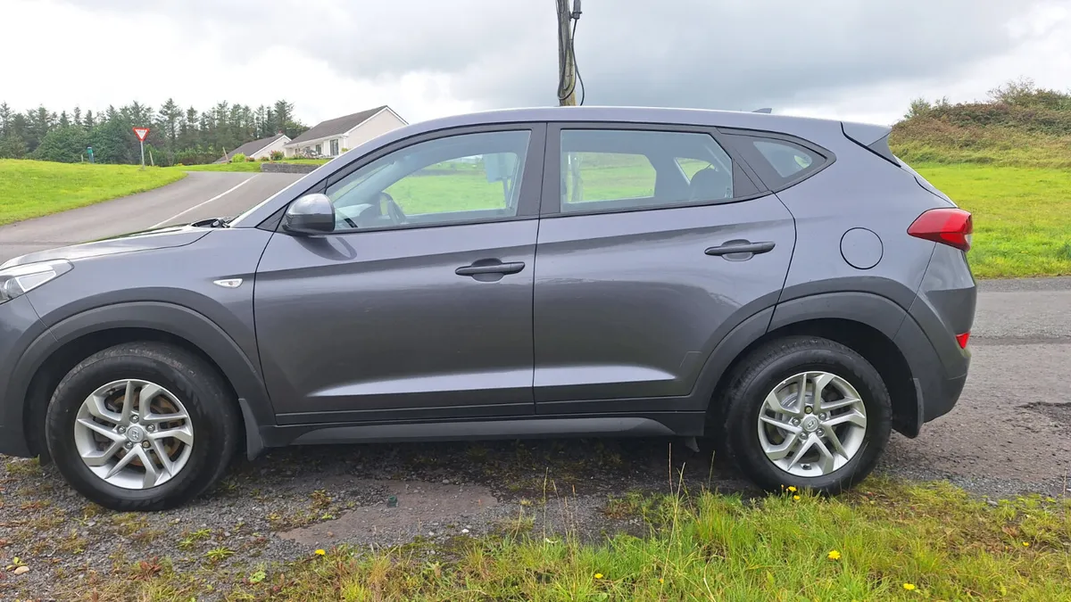 2016 Hyundai Tucson Diesel - Image 3