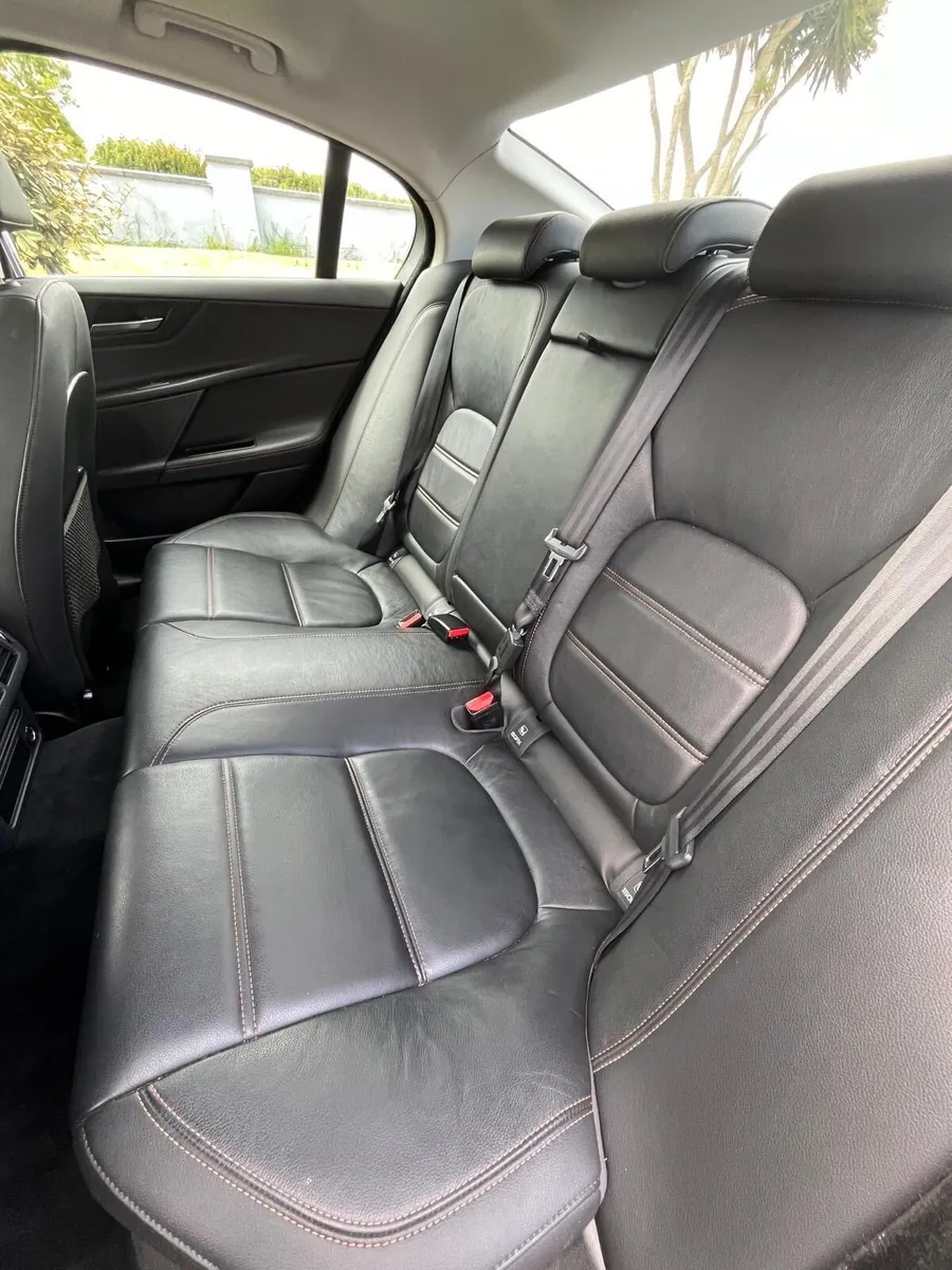 Jaguar XE 2016 - Image 3