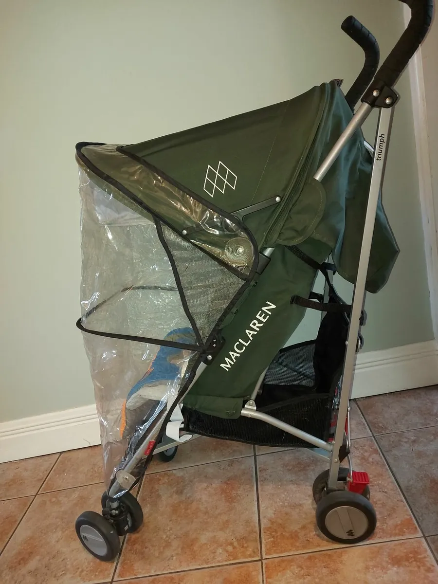 Maclaren Triumph Pram - Image 1