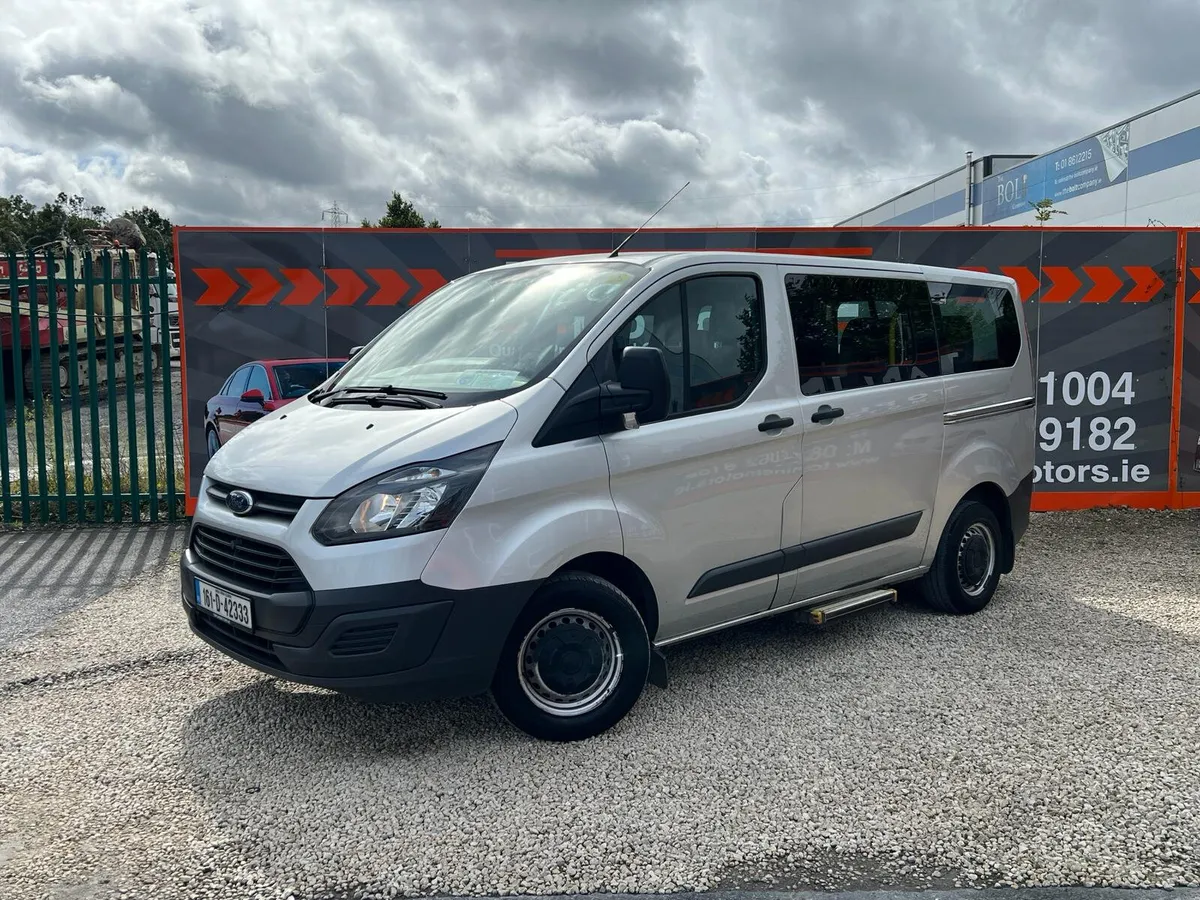 ==FORD TRANSIT 9 SEATER//IMMACULATE - Image 2
