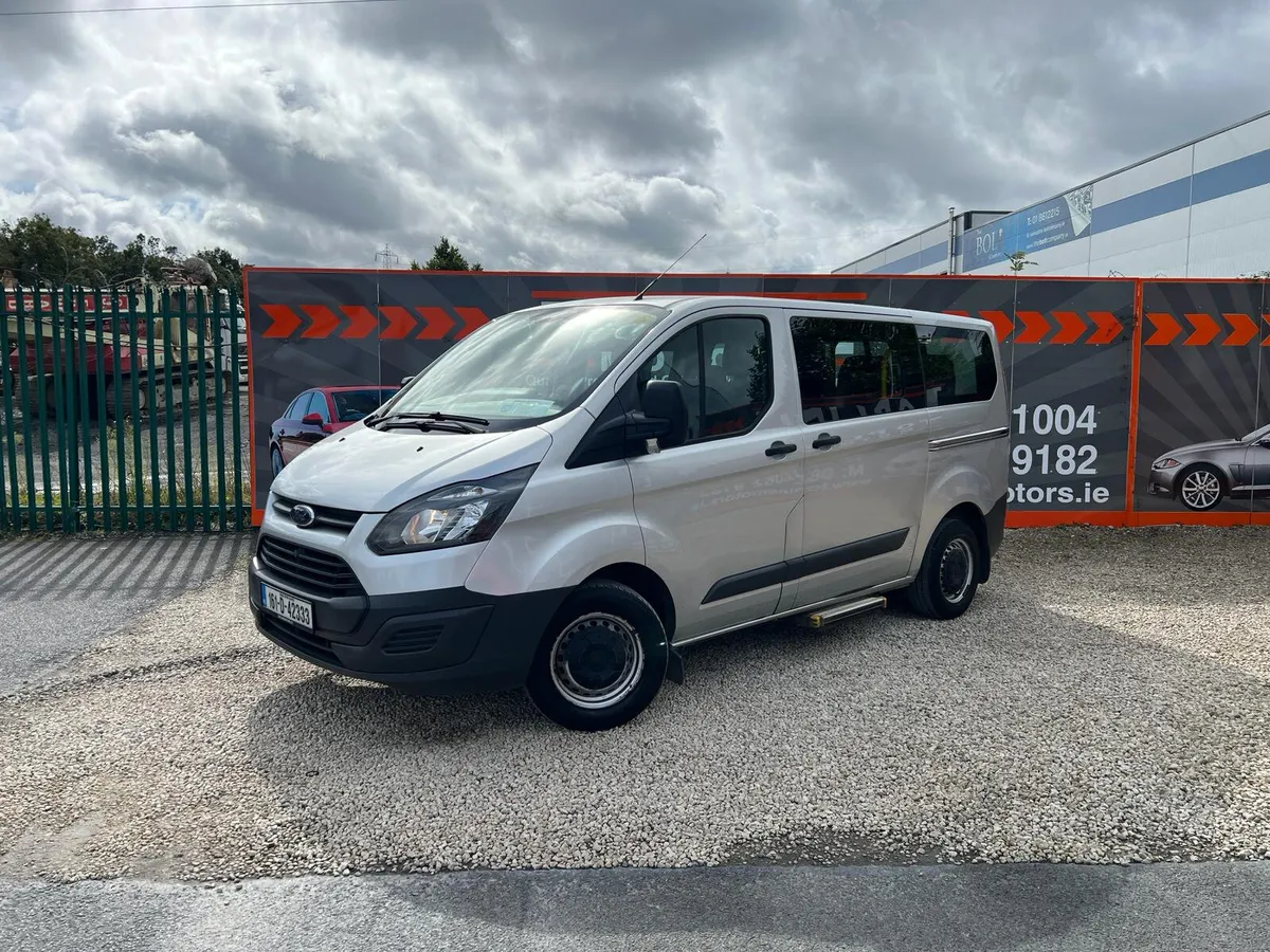 ==FORD TRANSIT 9 SEATER//IMMACULATE - Image 3