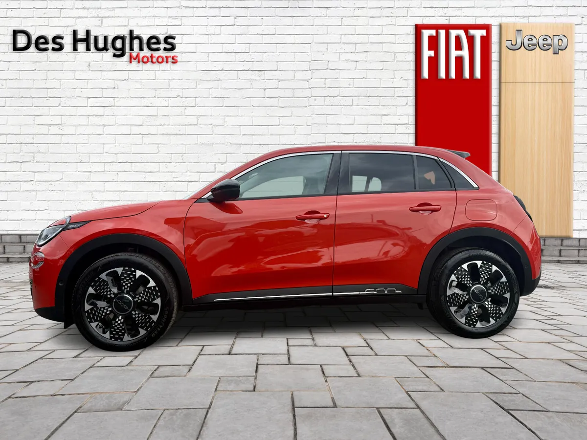 Fiat 600 2025 Top Spec Hybrid Automatic - Image 4