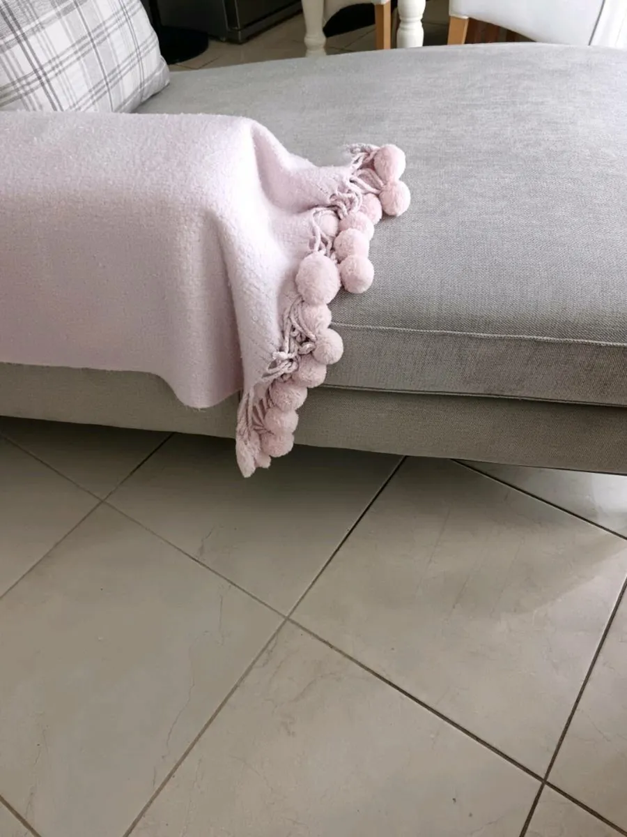 Chaise sofa - Image 1