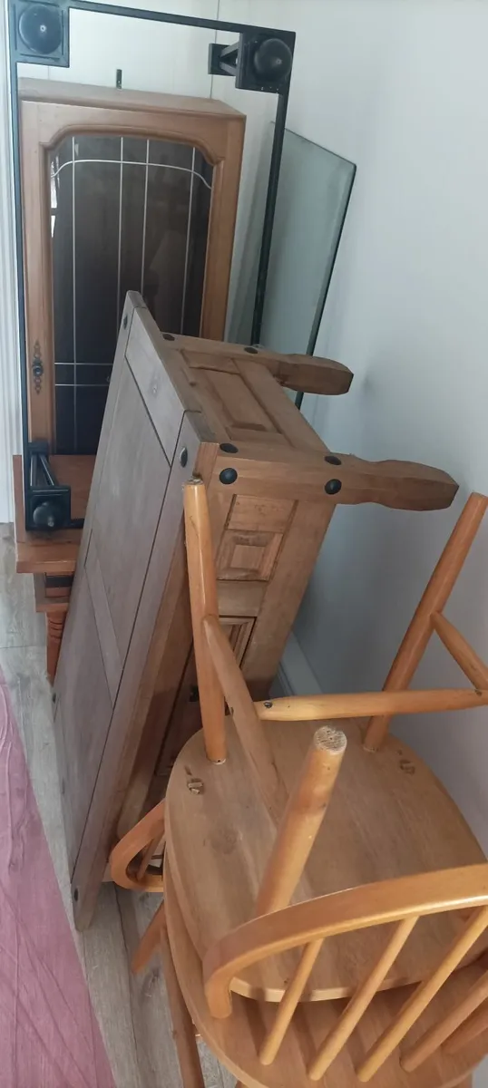 Kitchen chairs , coffee table - Image 2