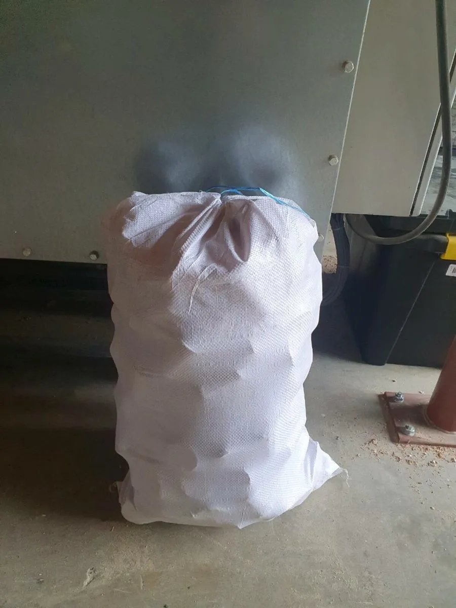 Sawdust briquettes 20kg bag - Image 3