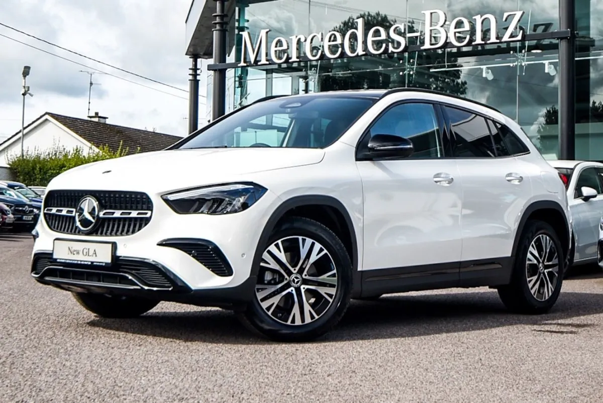 Mercedes-Benz GLA Class 180d Progressive Pan Roof - Image 1
