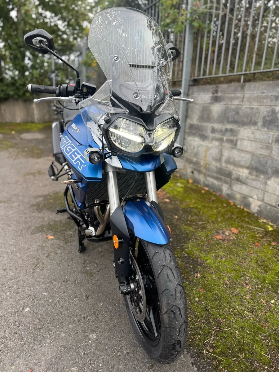 2018 Triumph Tiger 800 XRT - Image 2