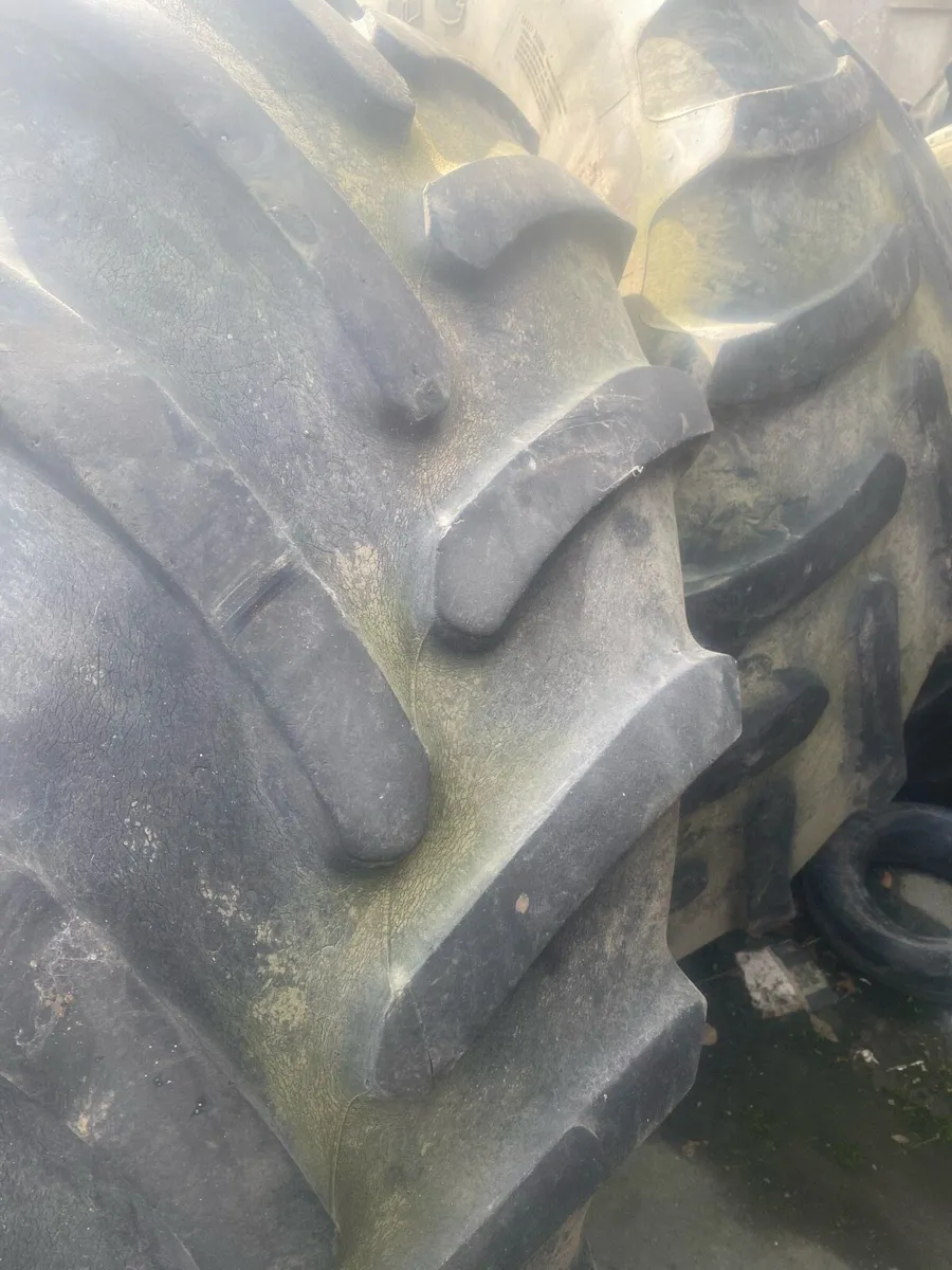 540/65r34 - Image 2