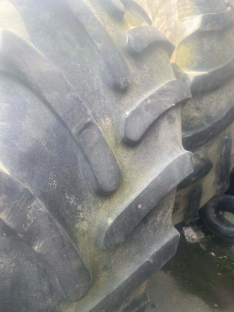 540/65r34 - Image 3