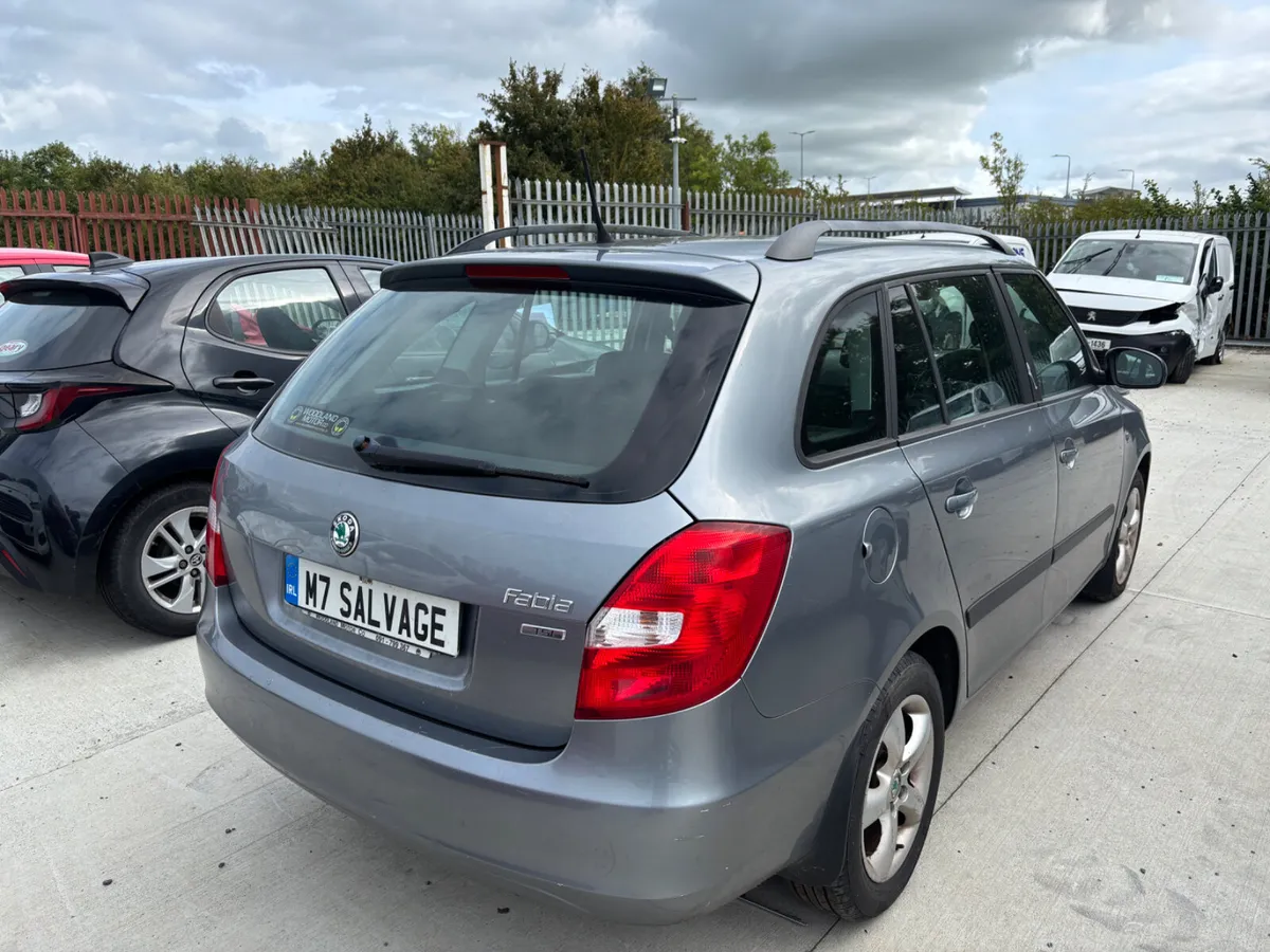 13 Fabia Ambition1.2 Petrol NCT 6/26 Drives 120km - Image 3