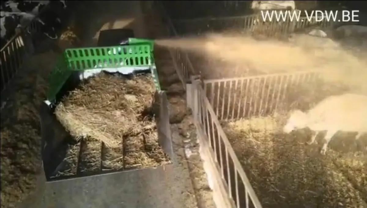 VDW loader mounted straw blowers - Image 4