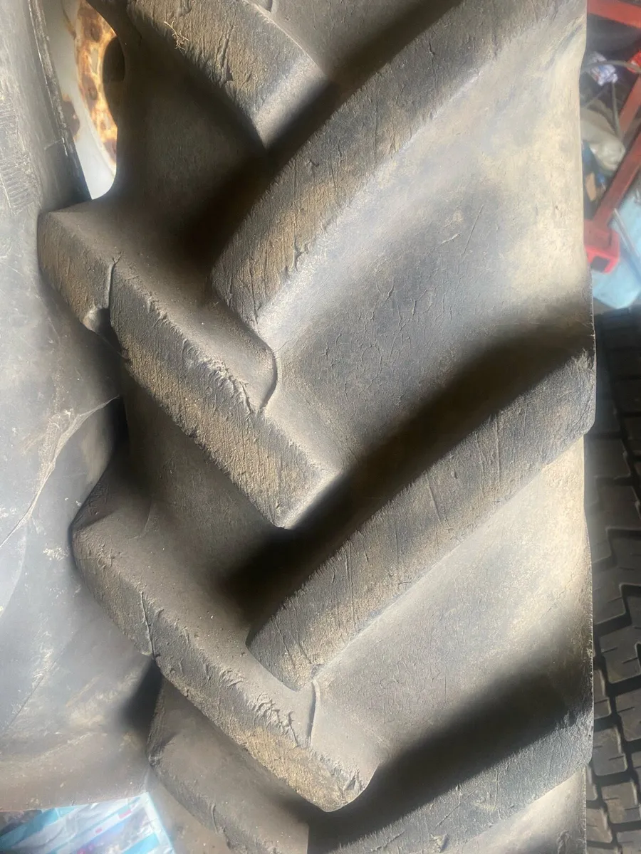 13.6r36 tyres - Image 2