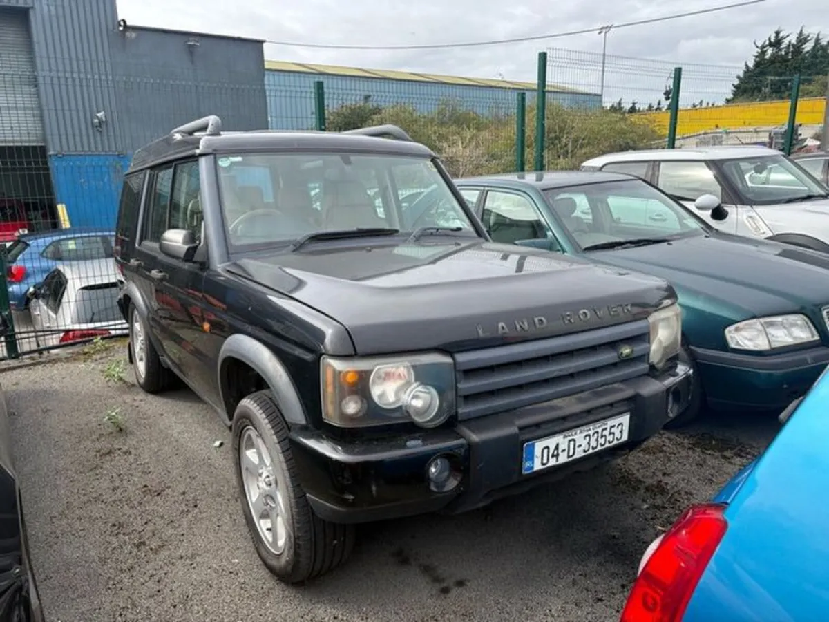2004 + 2003 Land Rover Discovery - Image 1