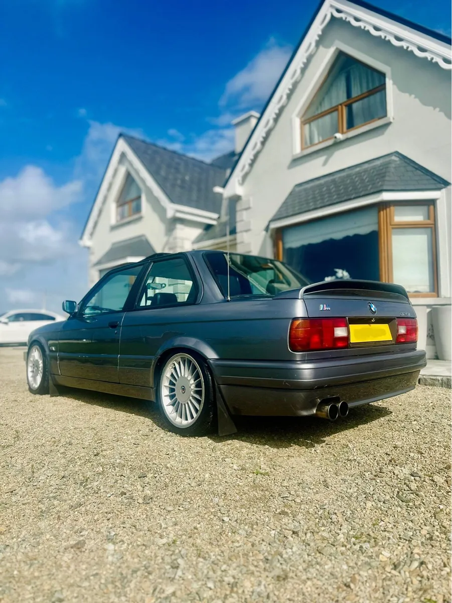 BMW e30 325i - Image 4
