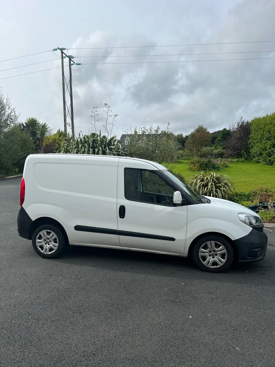 Fiat Doblo Van (2016) - Excellent Condition - Image 2