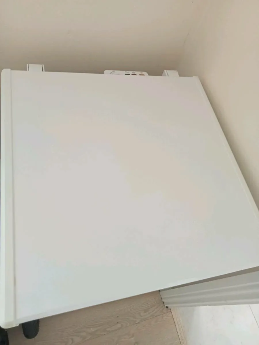 Chest freezer - Image 1