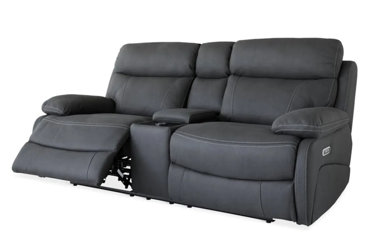 Brand new hardy electric recliner couch reduced