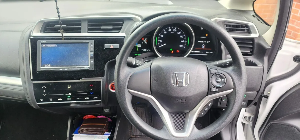 Honda fit HYBRID / AUTOMATIC /CRUISE CONTROL/ 2019 - Image 2