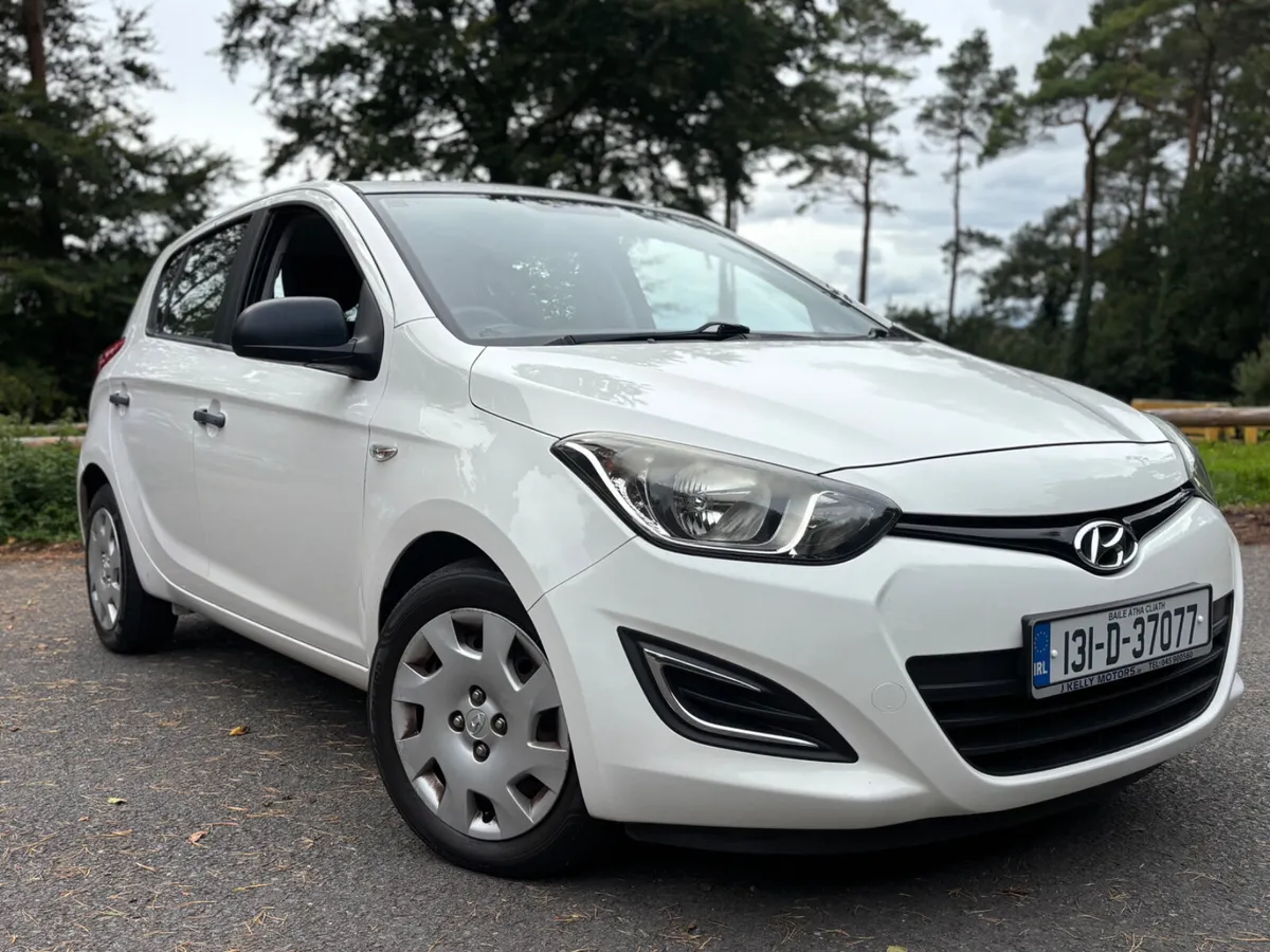 2013 Hyundai i20 1.2 petrol low mileage, - Image 1