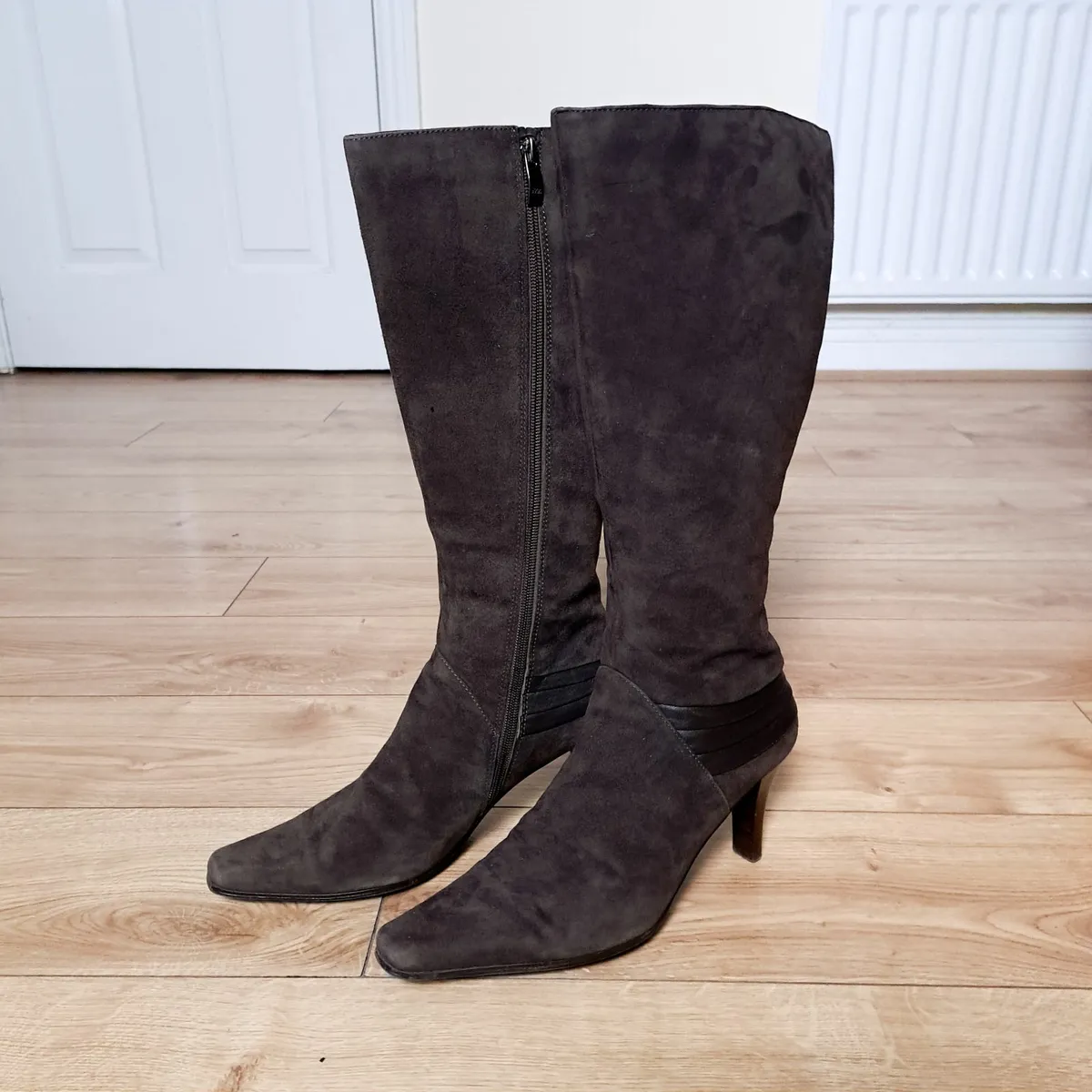 Van Dal Brown Knee High Suede Boots Size 6.5UK - Image 1