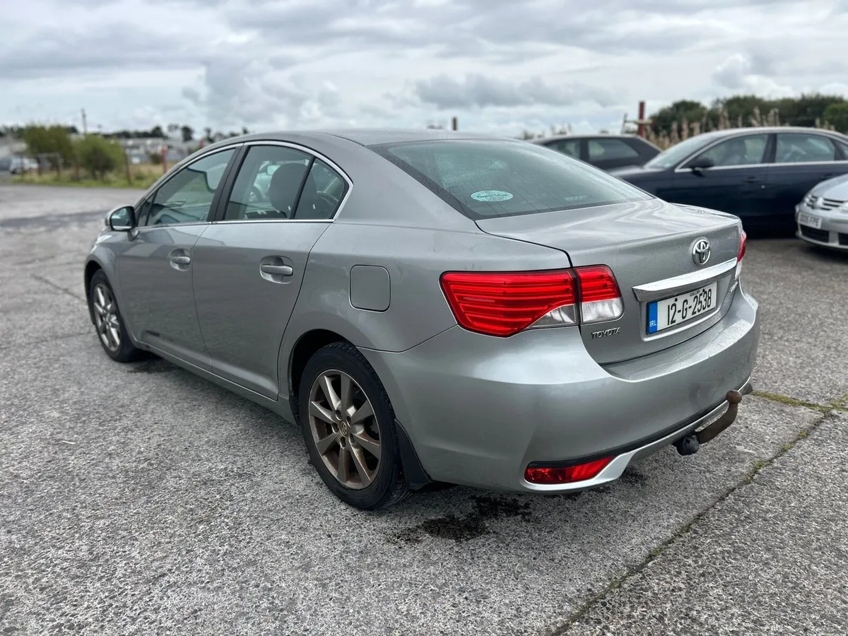 2012 Avensis 2.0 Diesel - - Image 3