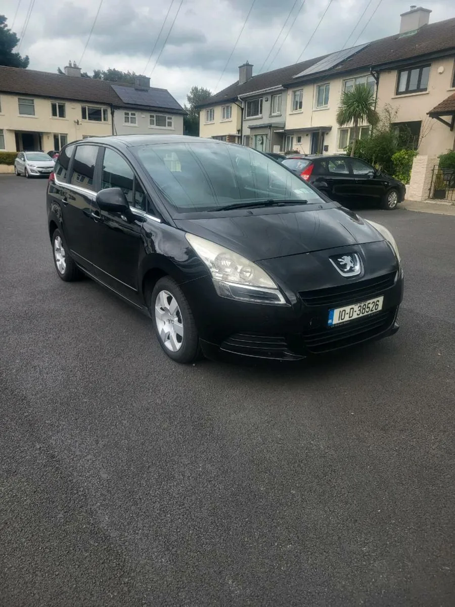 Peugeot 5008 7 seater - Image 4