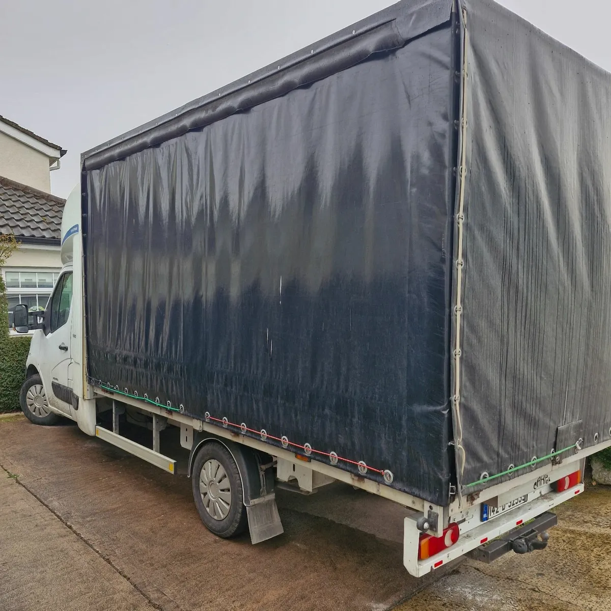 Delivery and courier services - Image 1
