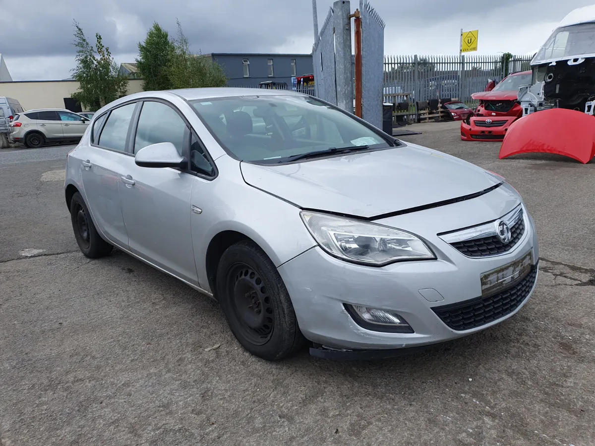 12 OPEL ASTRA 1.3 CDTI (A13DTE) FOR BREAKING - Image 1