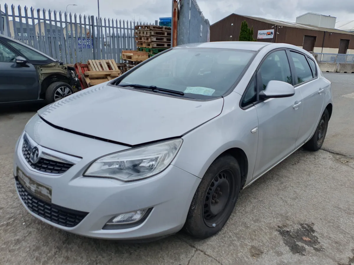 12 OPEL ASTRA 1.3 CDTI (A13DTE) FOR BREAKING - Image 2