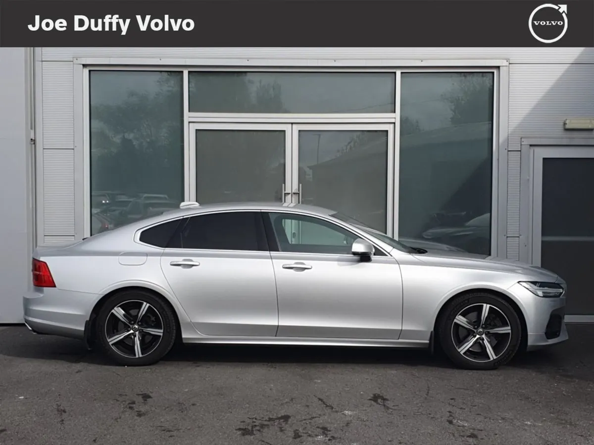 Volvo S90 T4 190hp R-design Auto - Image 4