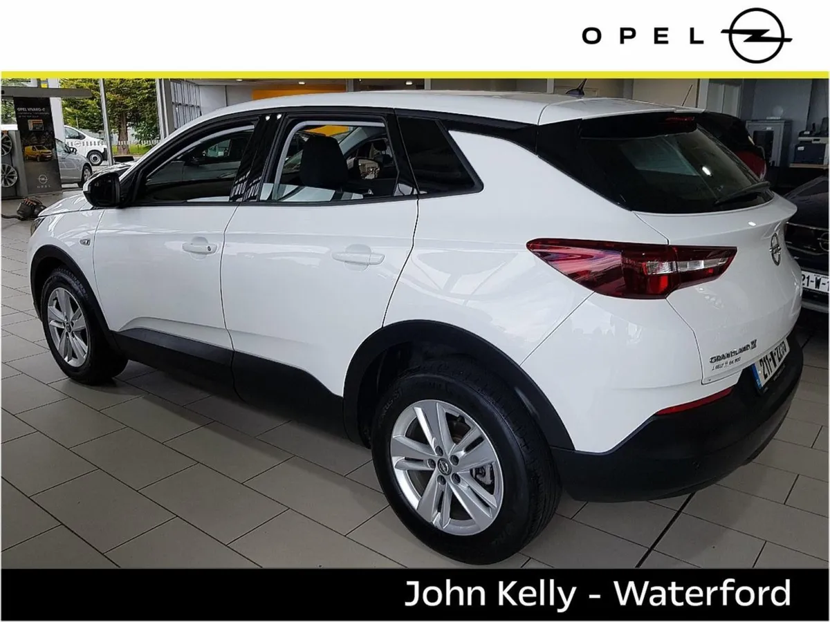 Opel GRANDLAND X 1.5 130PS Full Service History - Image 4