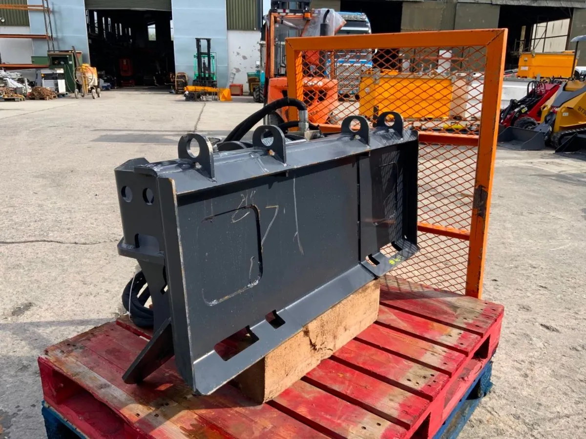 HYDRAULIC RECOVERY  WINCH - Image 3